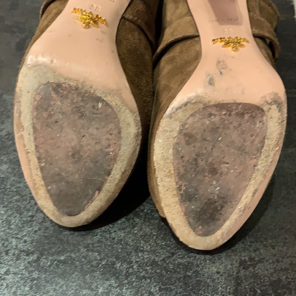 Prada brown peep toe pull on suede boots size 38 - Picture 10 of 10